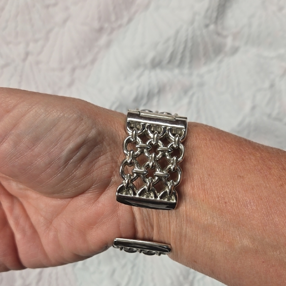 Studio Silver Chain-Link Quartz Watch - Picture 5 of 5